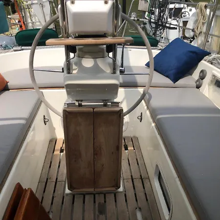 Lyra ocean sailing yacht: Contest 48