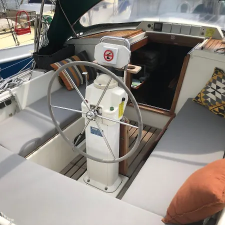 Lyra ocean sailing yacht: Contest 48 *