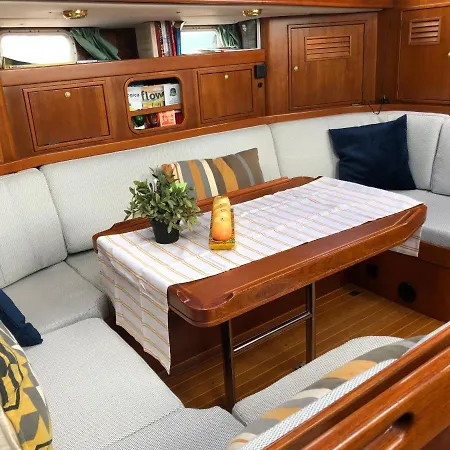 April At From 1 Mai On The Go To Paramaribo Suriname Incl B&b& Skipper *