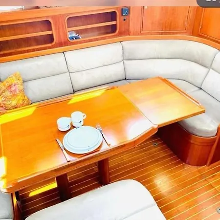 Lyra ocean sailing yacht: Contest 48 Botel *