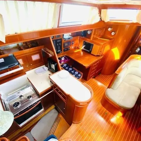 Lyra ocean sailing yacht: Contest 48