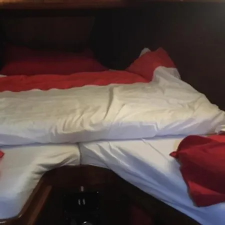 April At From 1 Mai On The Go To Paramaribo Suriname Incl B&b& Skipper Botel