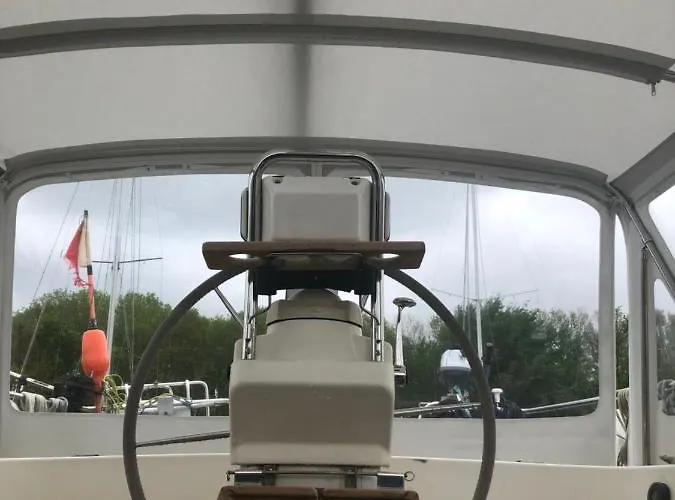 Enjoy Sailing From Hoorn To Dartmouth 1 May Till 13 May And From 15 May To Lissabon Arriving 27 May Or 29 Mai To Algarve Vilamoura Arriving 10 June