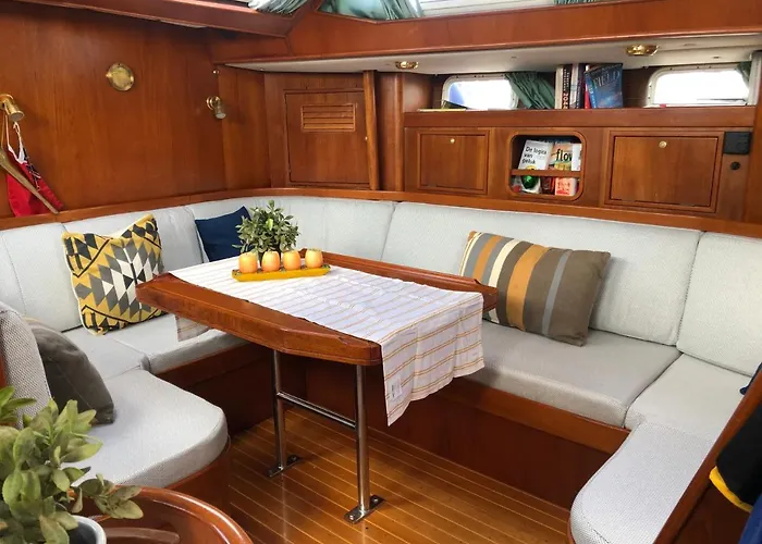 Enjoy Sailing From Hoorn To Dartmouth 1 May Till 13 May And From 15 May To Lissabon Arriving 27 May Or 29 Mai To Algarve Vilamoura Arriving 10 June