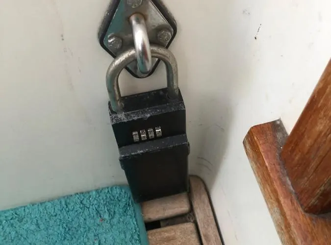 Enjoy Sailing From Hoorn To Dartmouth 1 May Till 13 May And From 15 May To Lissabon Arriving 27 May Or 29 Mai To Algarve Vilamoura Arriving 10 June 船屋