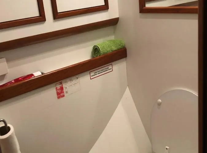 Enjoy Sailing From Hoorn To Dartmouth 1 May Till 13 May And From 15 May To Lissabon Arriving 27 May Or 29 Mai To Algarve Vilamoura Arriving 10 June 梅代姆里克