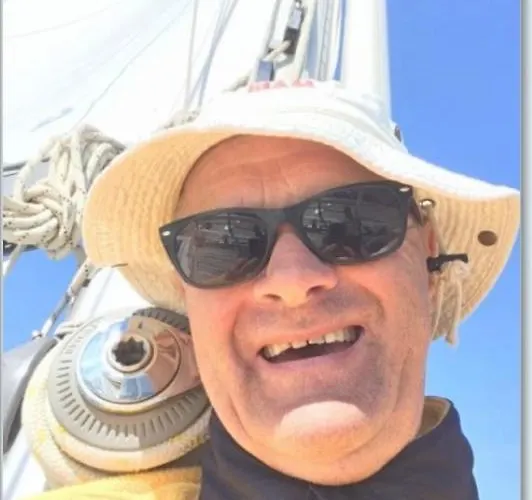 Enjoy Sailing From Hoorn To Dartmouth 1 May Till 13 May And From 15 May To Lissabon Arriving 27 May Or 29 Mai To Algarve Vilamoura Arriving 10 June *