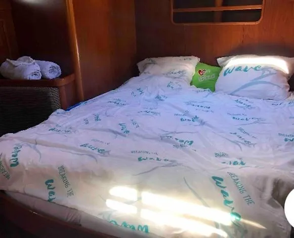 Enjoy Sailing From Hoorn To Dartmouth 1 May Till 13 May And From 15 May To Lissabon Arriving 27 May Or 29 Mai To Algarve Vilamoura Arriving 10 June